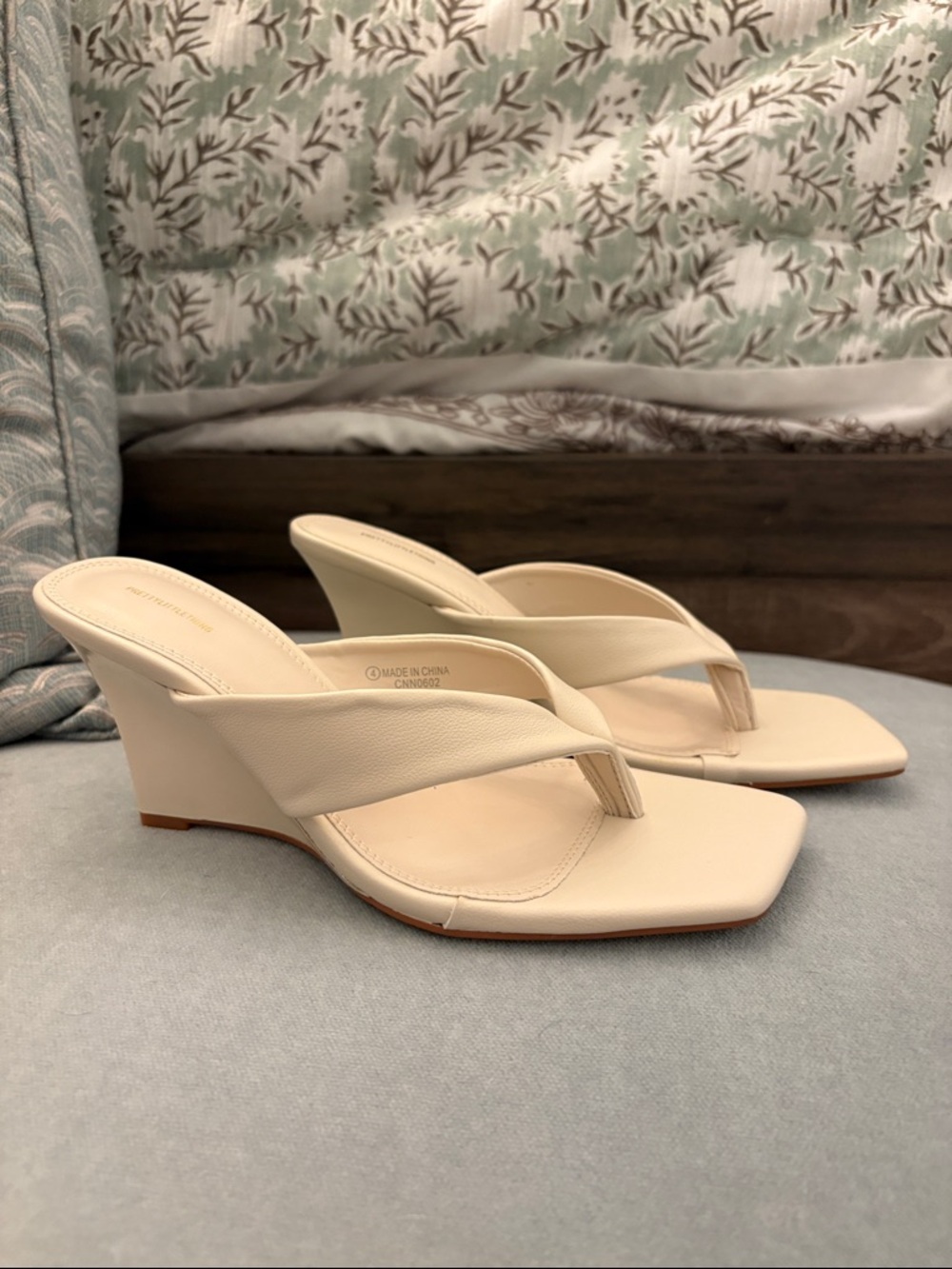 PrettyLittleThing Cream Square Toe Thong Mules - size 4 (Women’s US 6)